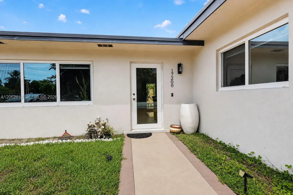 17200 NE 15th Ave North Miami Beach, FL 33162