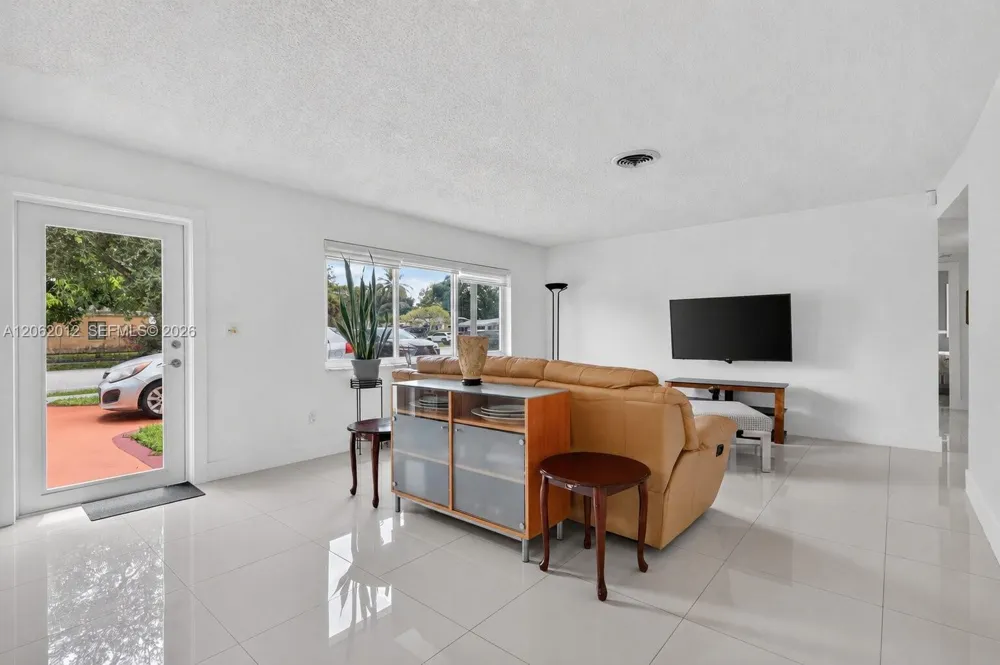 17200 NE 15th Ave North Miami Beach, FL 33162