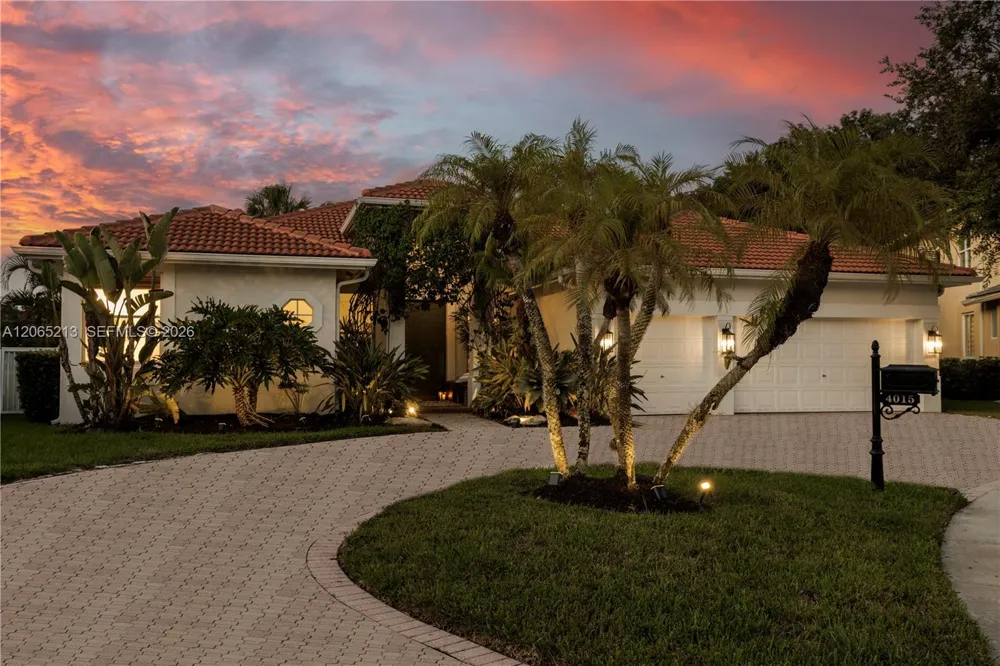4015 Crossbill Ln Weston, FL 33331