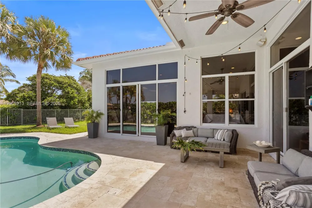 4015 Crossbill Ln Weston, FL 33331