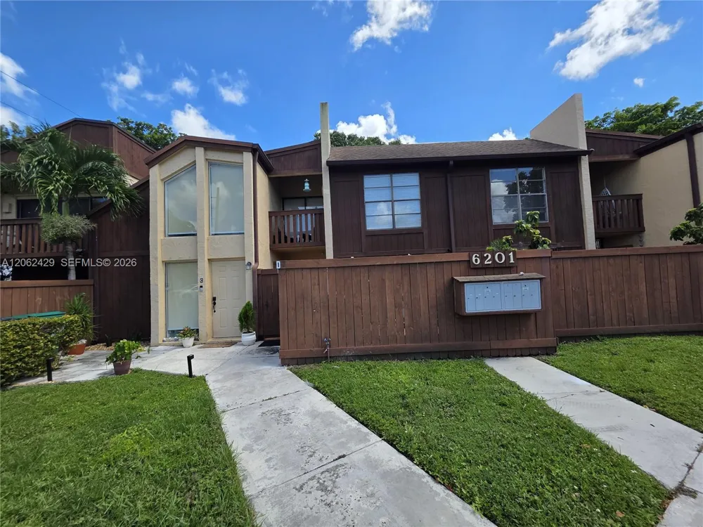 6201 SW 116th Pl #D Miami, FL 33173