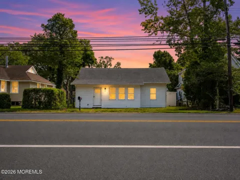 1419 Route 50