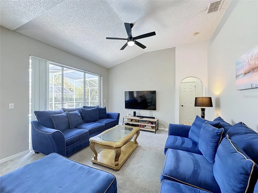 2216 MALLORY CIR Haines City, FL 33844