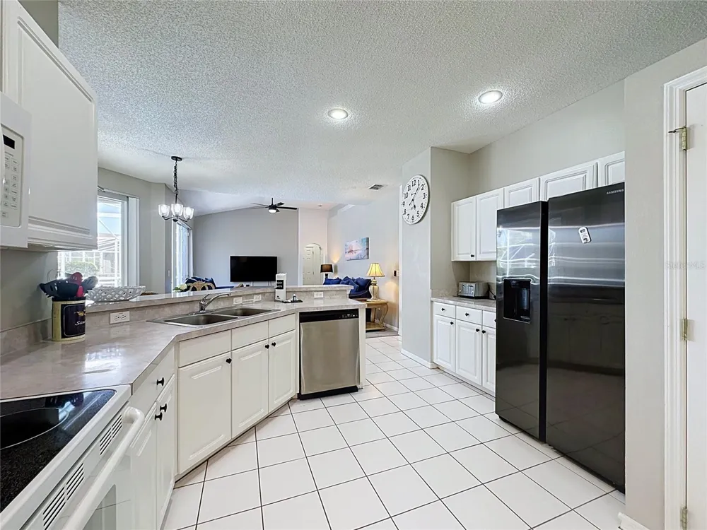 2216 MALLORY CIR Haines City, FL 33844