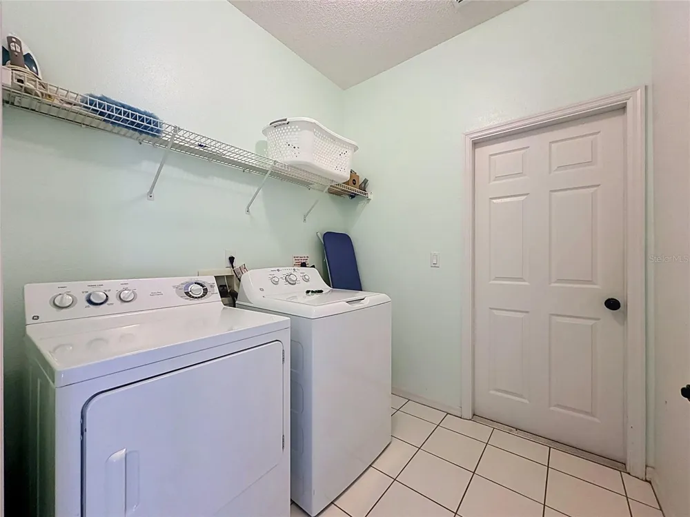 2216 MALLORY CIR Haines City, FL 33844