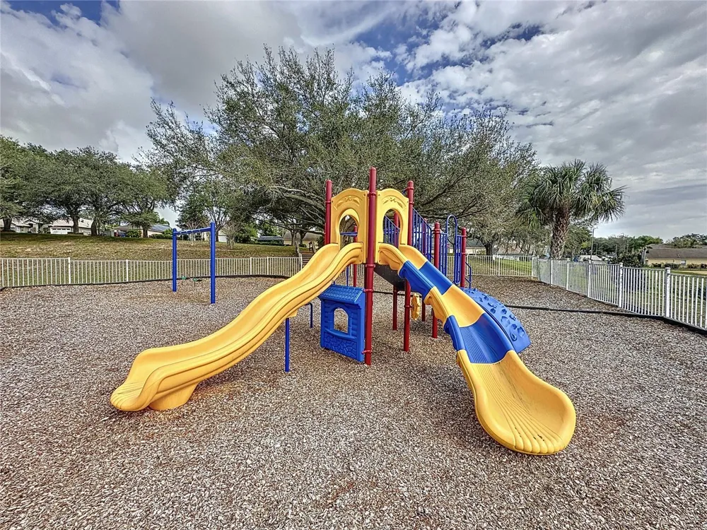 2216 MALLORY CIR Haines City, FL 33844