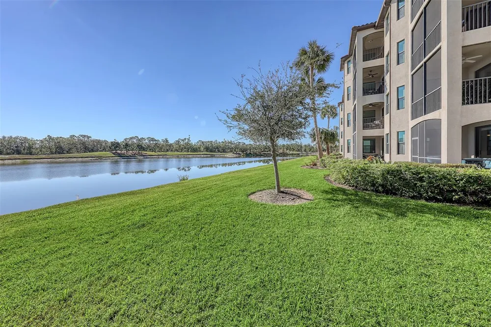 16814 VARDON TERRACE #303 Bradenton, FL 34211