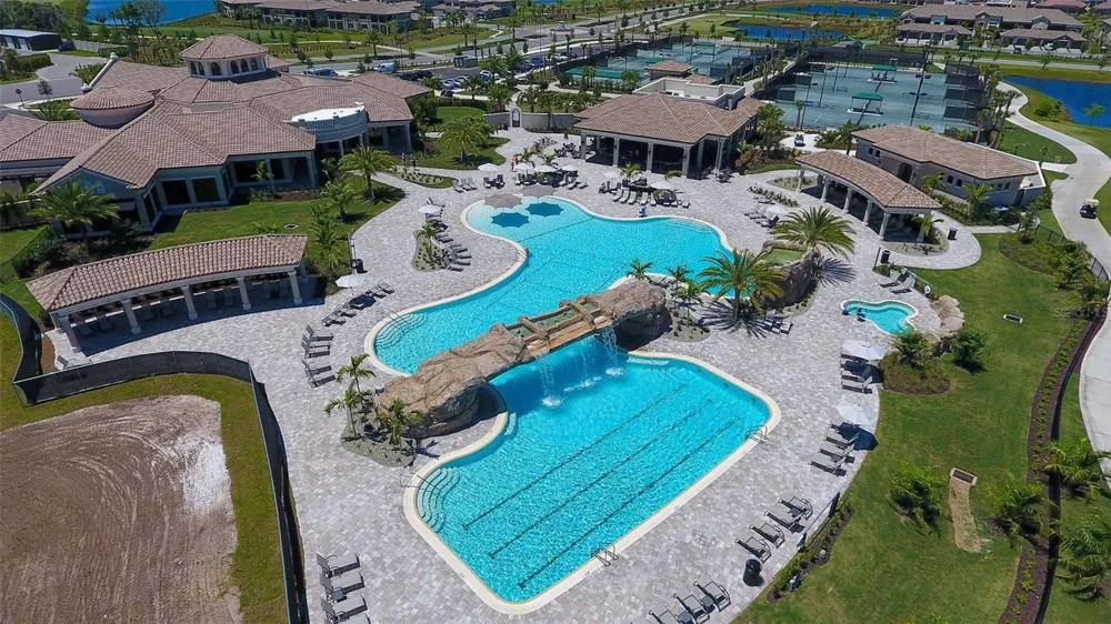 16814 VARDON TERRACE #303 Bradenton, FL 34211