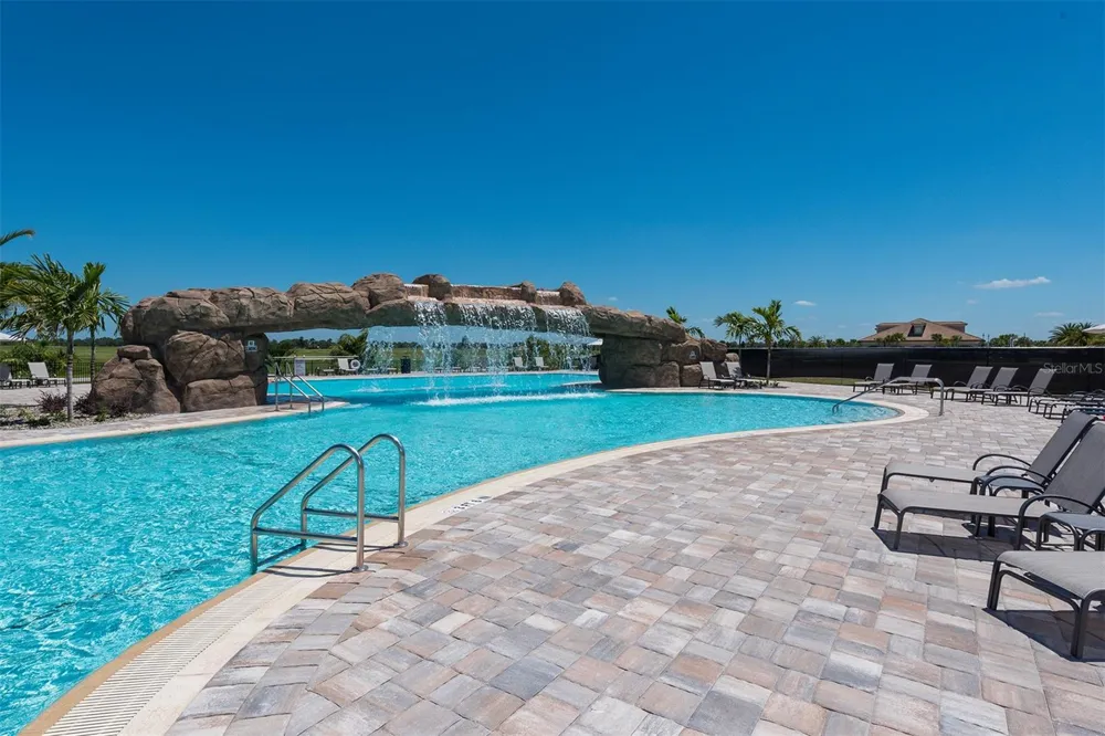 16814 VARDON TERRACE #303 Bradenton, FL 34211