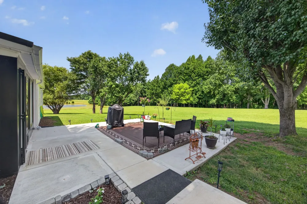 1561 Old Bon Air Rd Sparta, TN 38583
