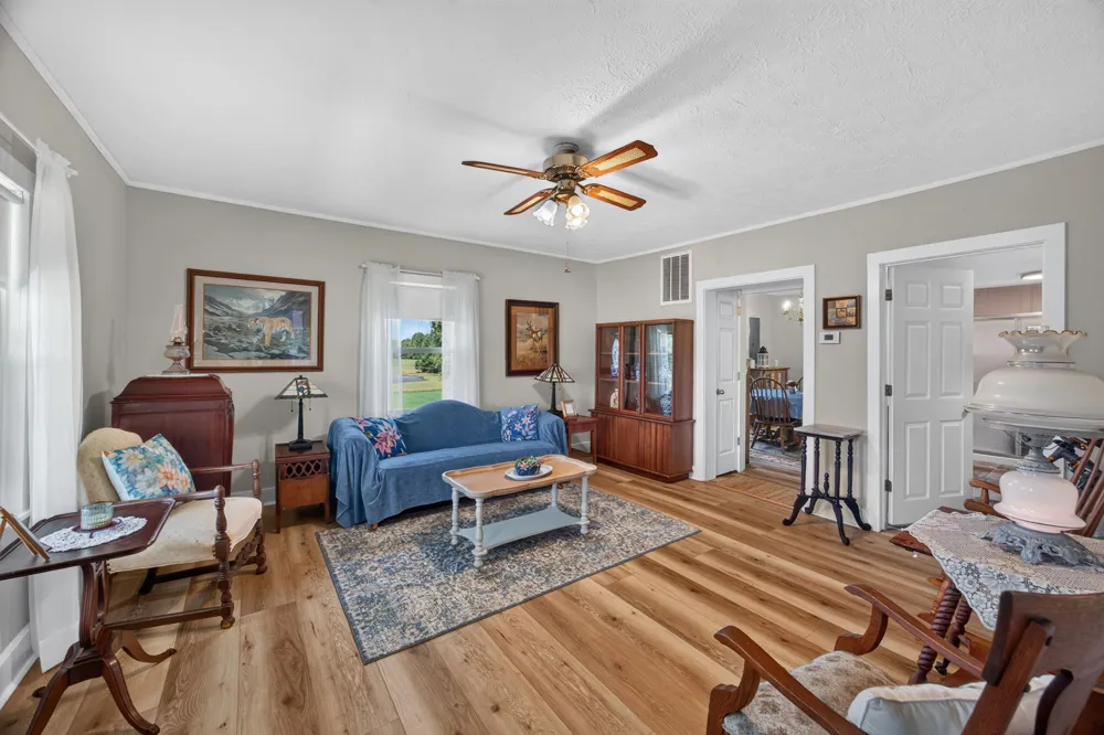 1561 Old Bon Air Rd Sparta, TN 38583