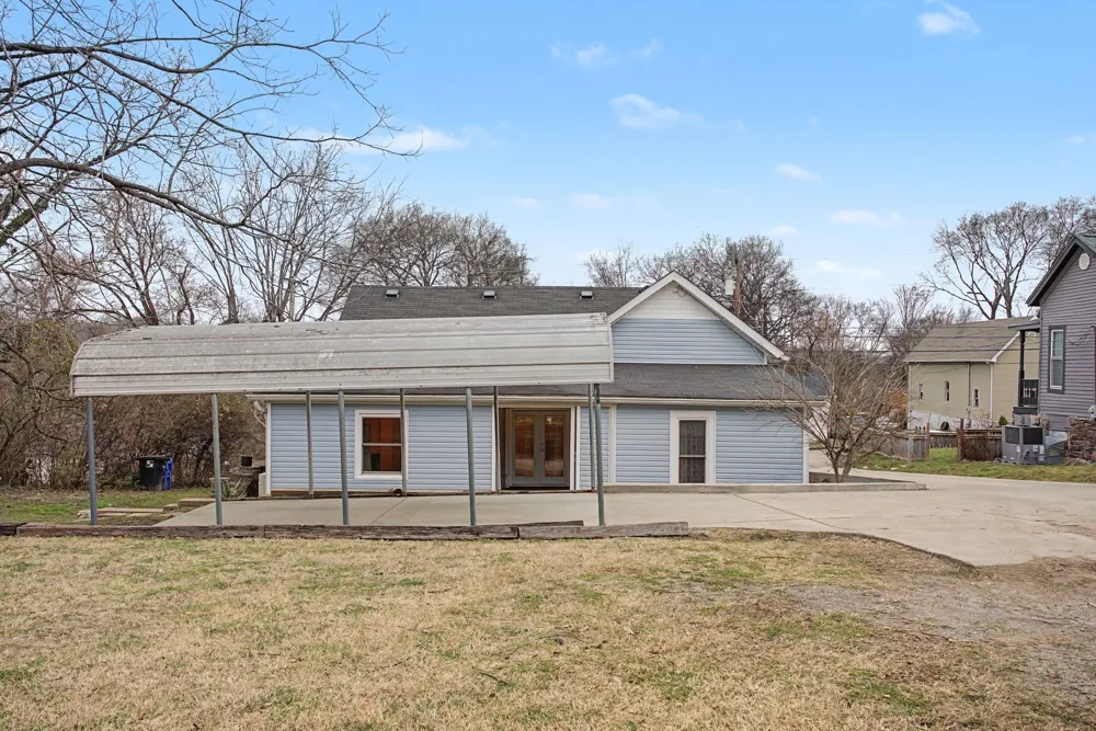 407 W 12th St Columbia, TN 38401