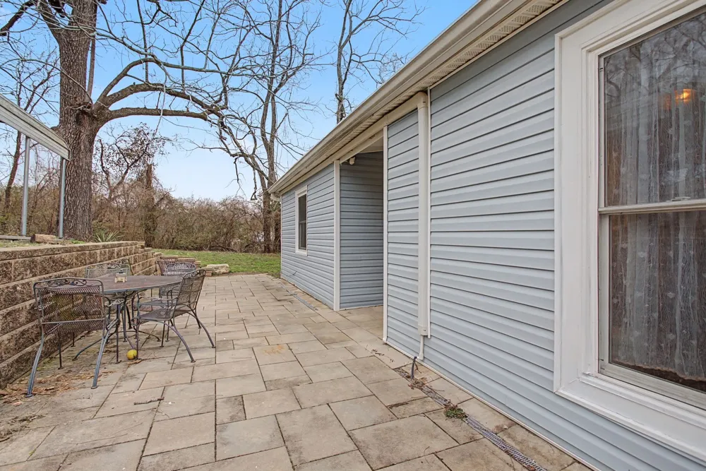 407 W 12th St Columbia, TN 38401