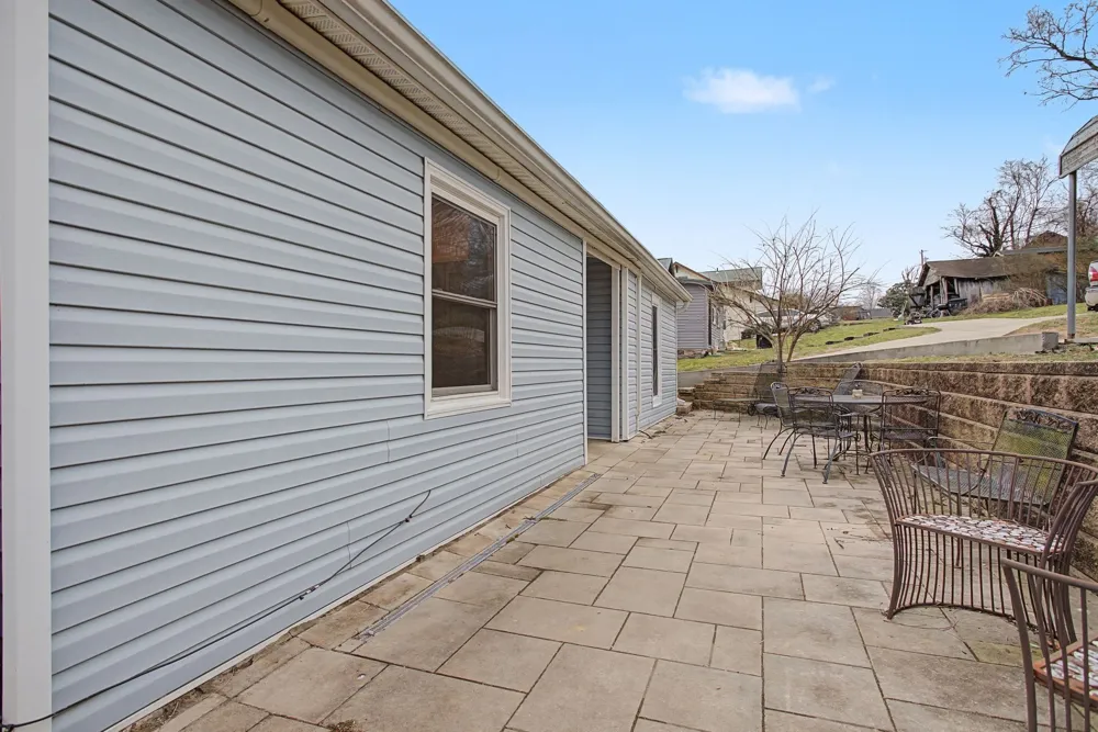 407 W 12th St Columbia, TN 38401