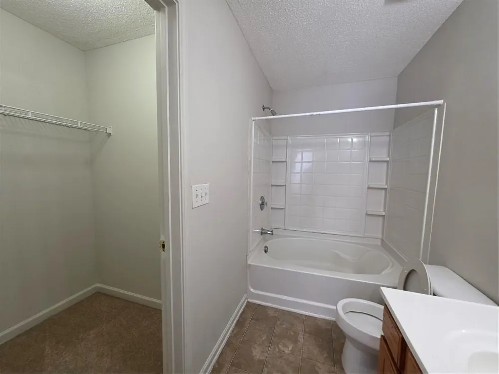 2846 Parkway Close Lithonia, GA 30058