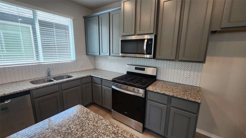 7041 Helena Hill Royse City, TX 75189