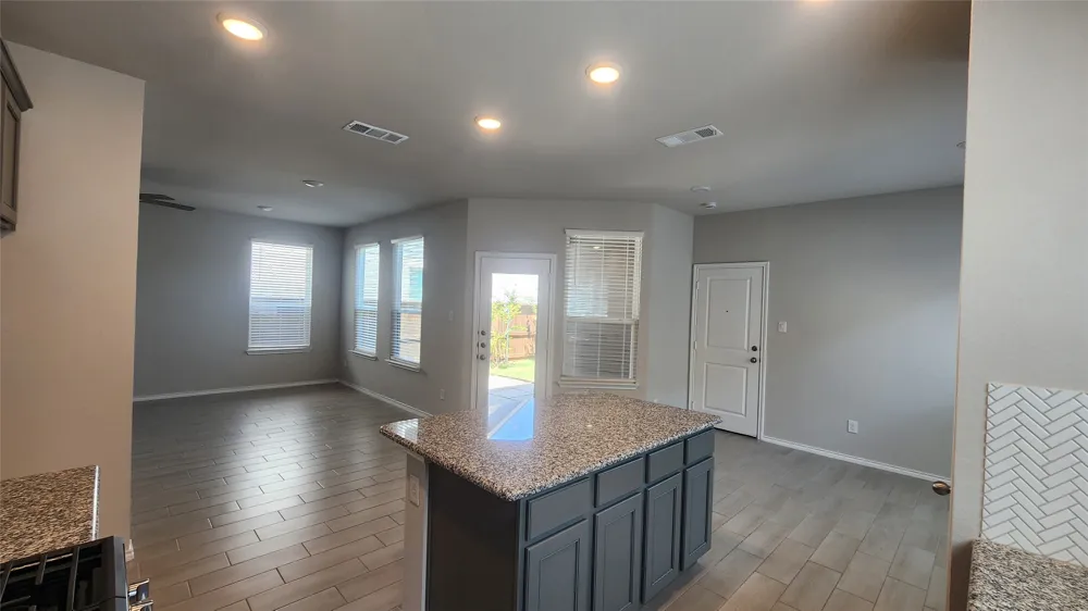 7041 Helena Hill Royse City, TX 75189