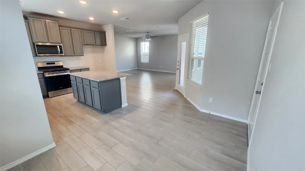 7041 Helena Hill Royse City, TX 75189
