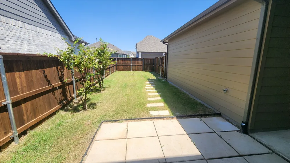 7041 Helena Hill Royse City, TX 75189