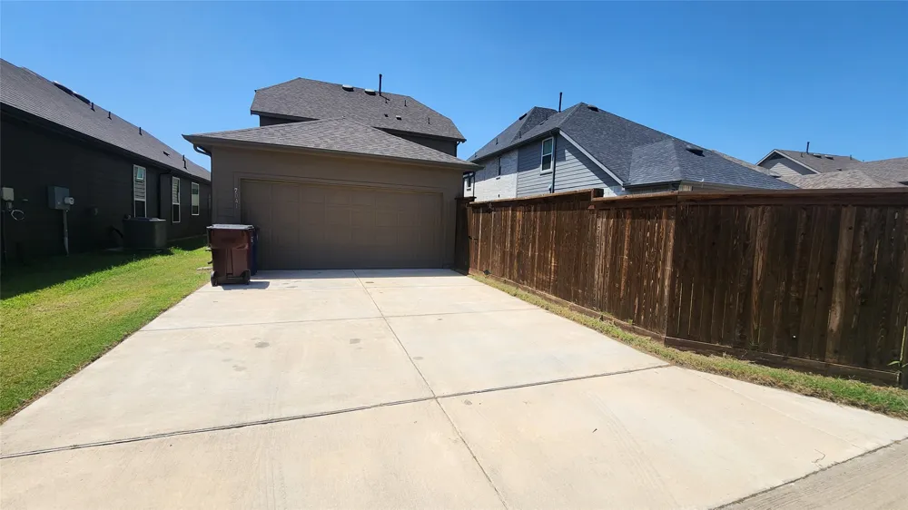7041 Helena Hill Royse City, TX 75189