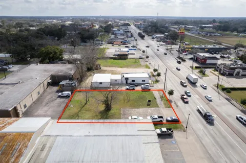 2107 Main Street