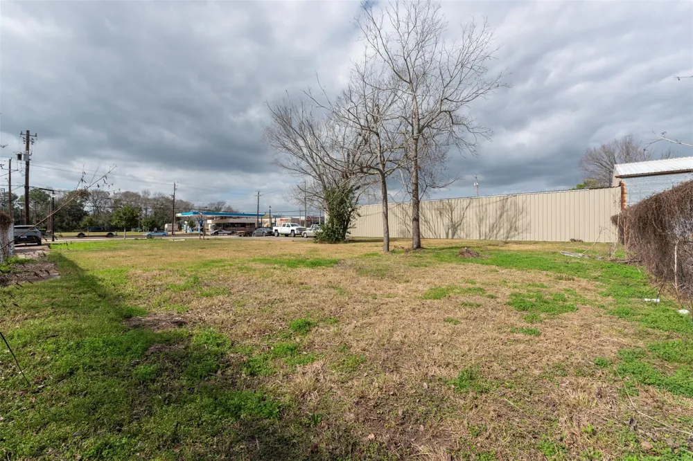 2107 Main Street Pearland, TX 77581
