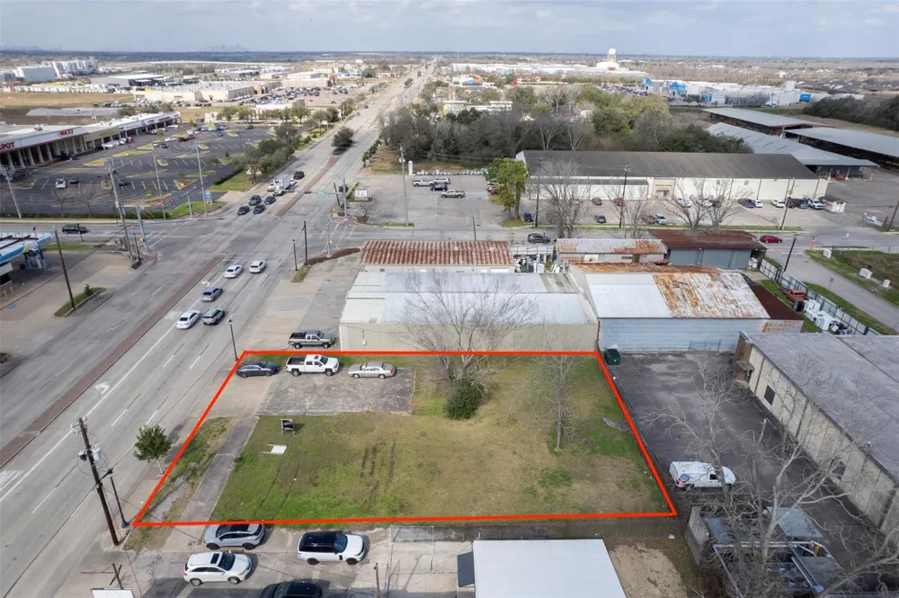2107 Main Street Pearland, TX 77581