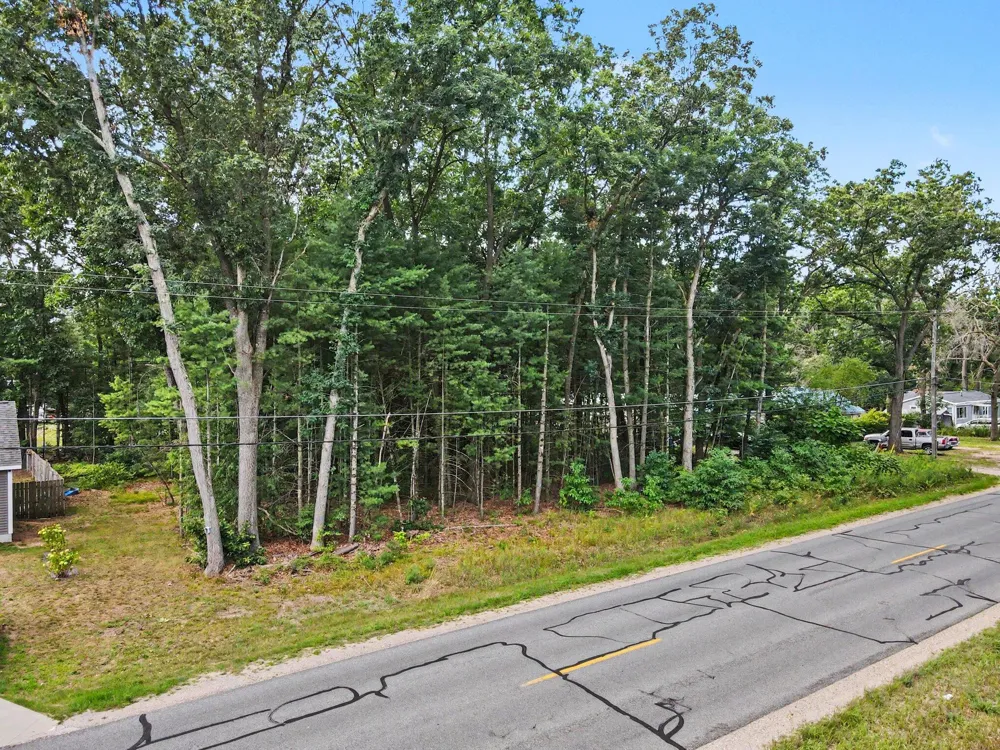 6623 Hall Road Muskegon, MI 49442