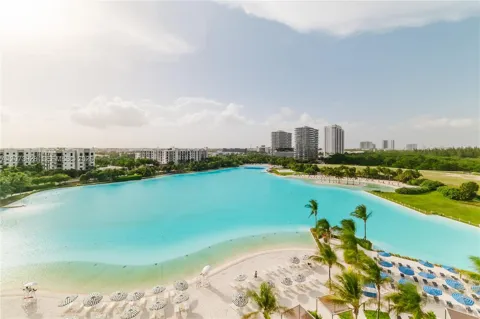 2411 Laguna Cir #2909
