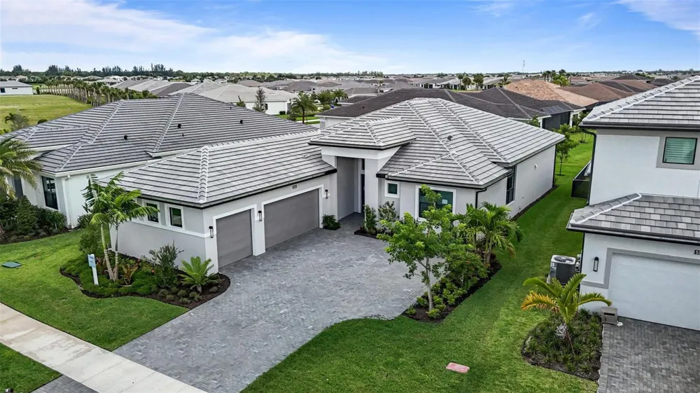 5303 Saint Armands Way Westlake, FL 33470