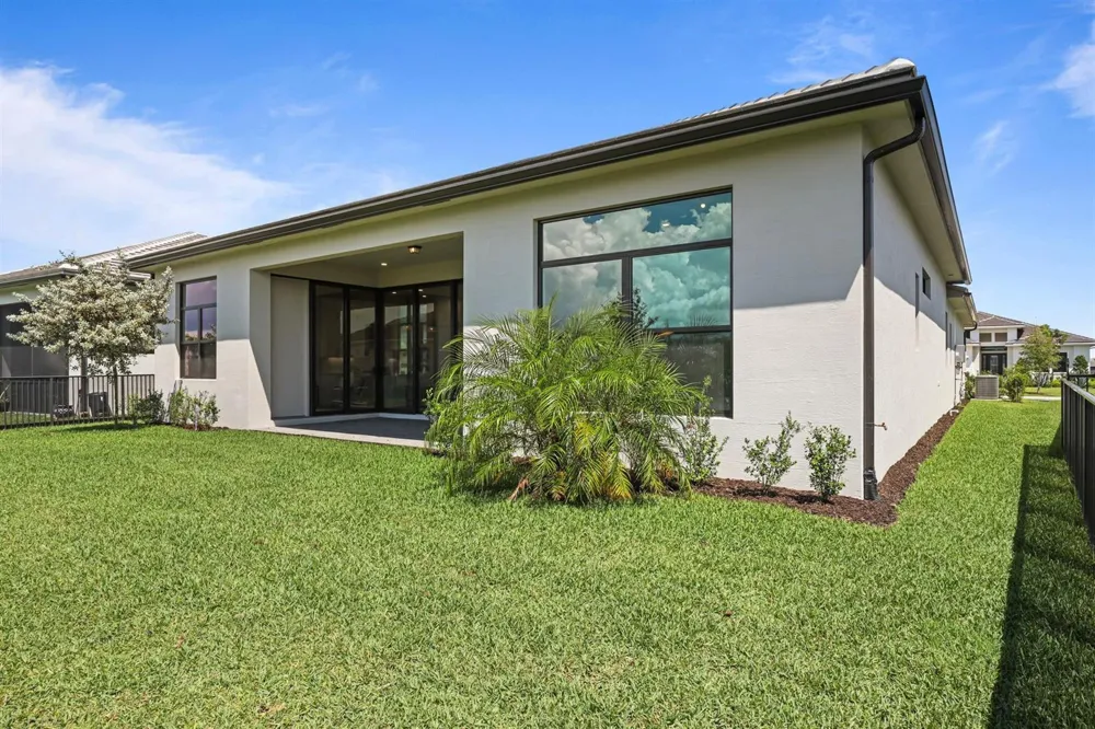5303 Saint Armands Way Westlake, FL 33470