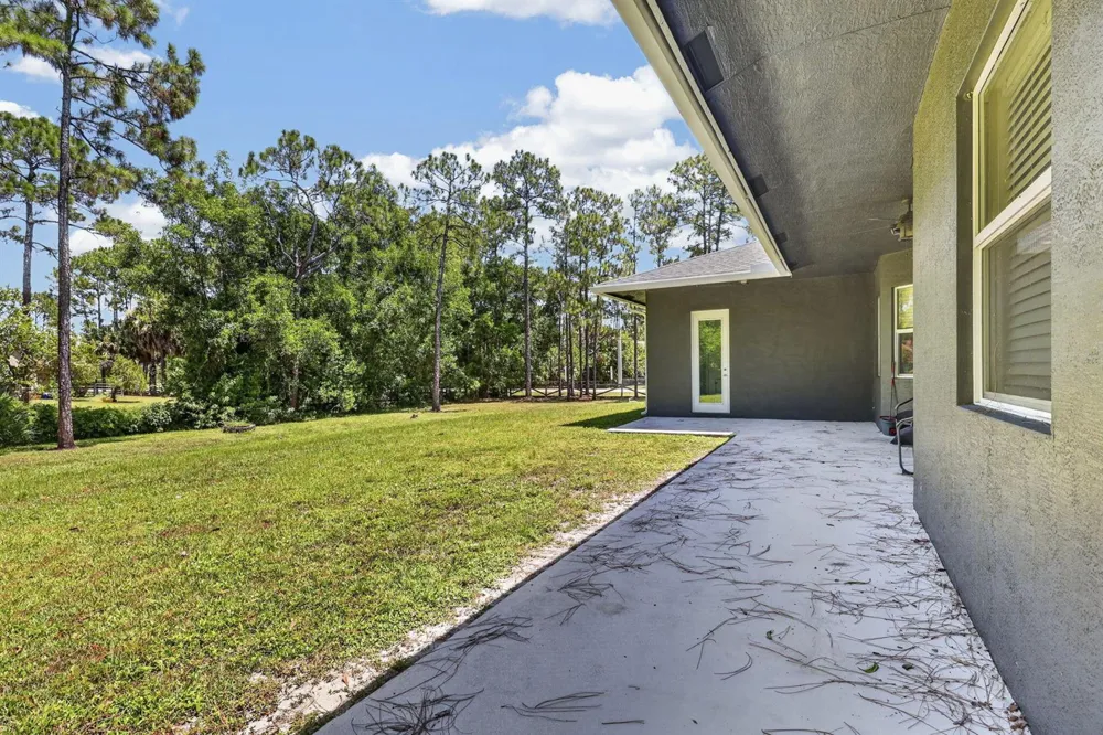 17519 Tangerine Boulevard Loxahatchee, FL 33470