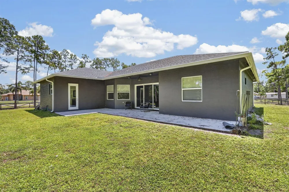 17519 Tangerine Boulevard Loxahatchee, FL 33470
