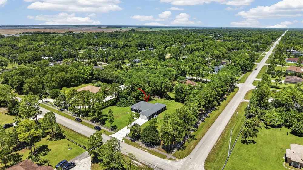 17519 Tangerine Boulevard Loxahatchee, FL 33470
