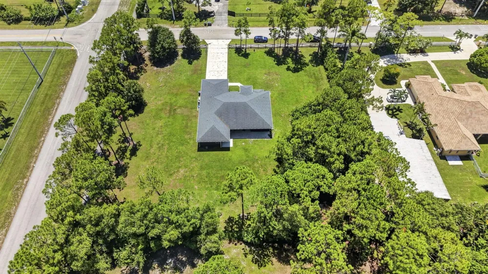 17519 Tangerine Boulevard Loxahatchee, FL 33470