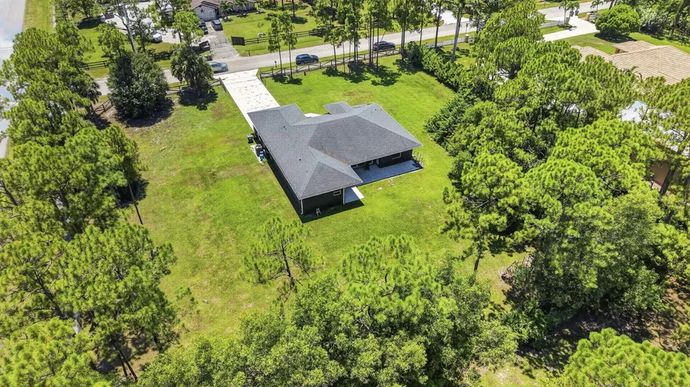 17519 Tangerine Boulevard Loxahatchee, FL 33470