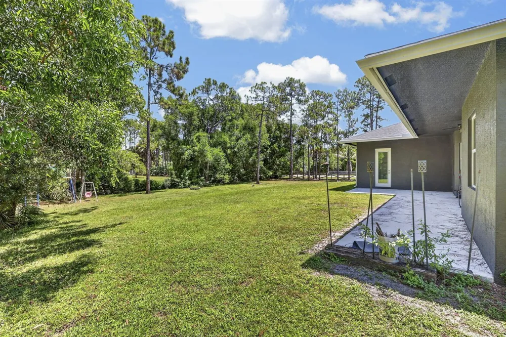 17519 Tangerine Boulevard Loxahatchee, FL 33470