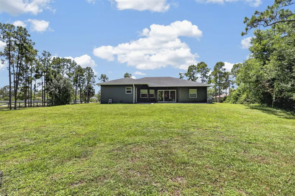 17519 Tangerine Boulevard Loxahatchee, FL 33470