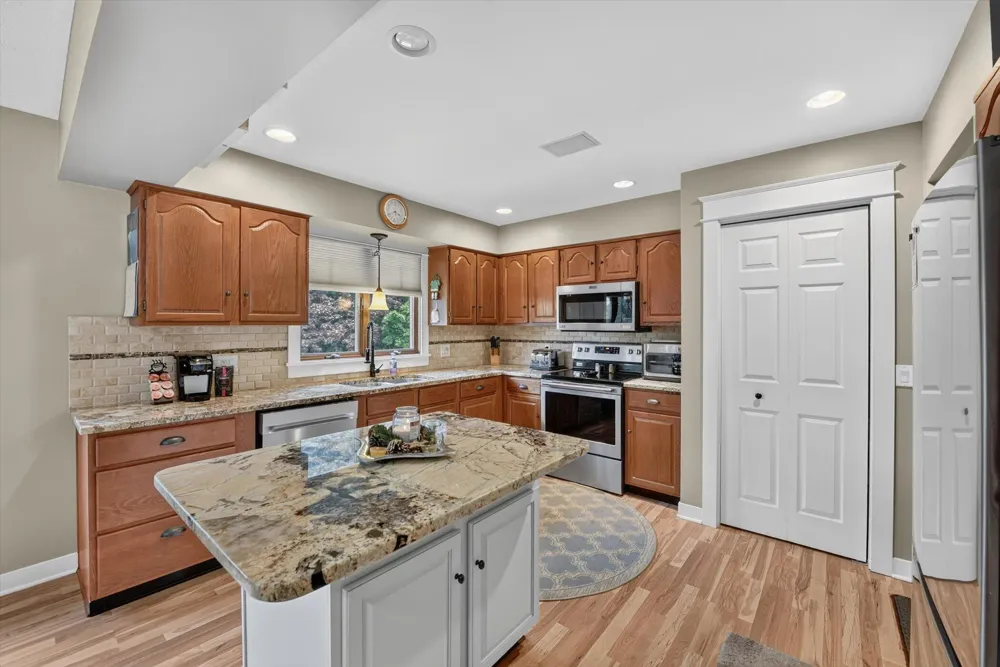 2827 Florence Drive SW Wyoming City, MI 49418
