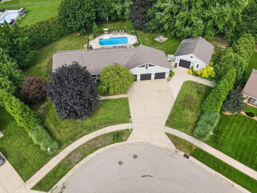 2827 Florence Drive SW Wyoming City, MI 49418