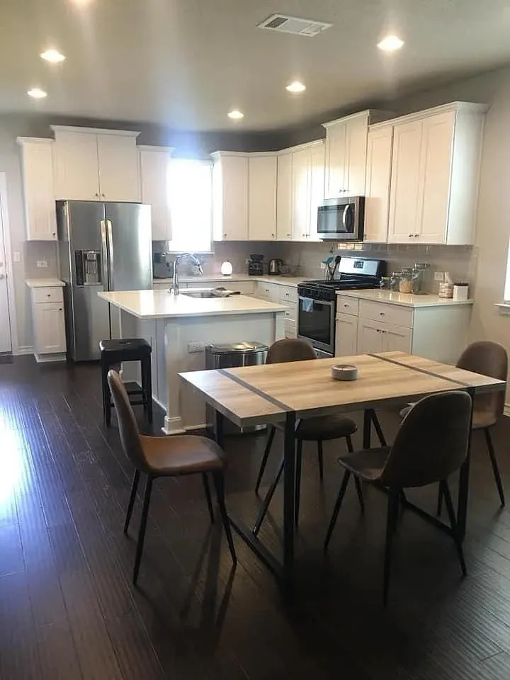 12100 Cimaizon Drive Austin, TX 78725
