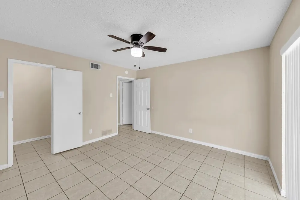 3024 Tudor Lane Irving, TX 75060