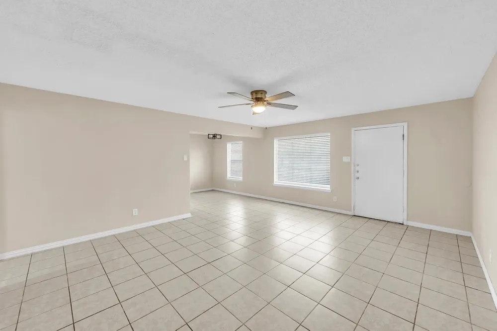 3024 Tudor Lane Irving, TX 75060