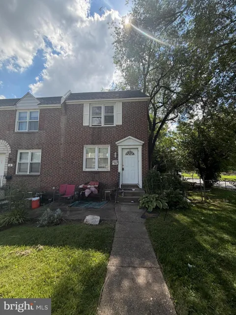 2 ASHBOURNE ROAD