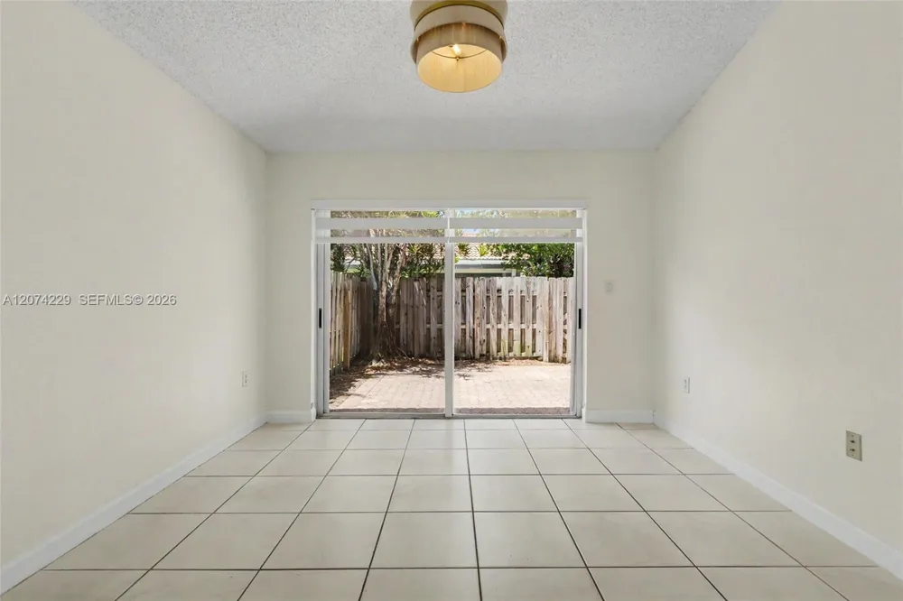 5118 NW 115th Ct Doral, FL 33178