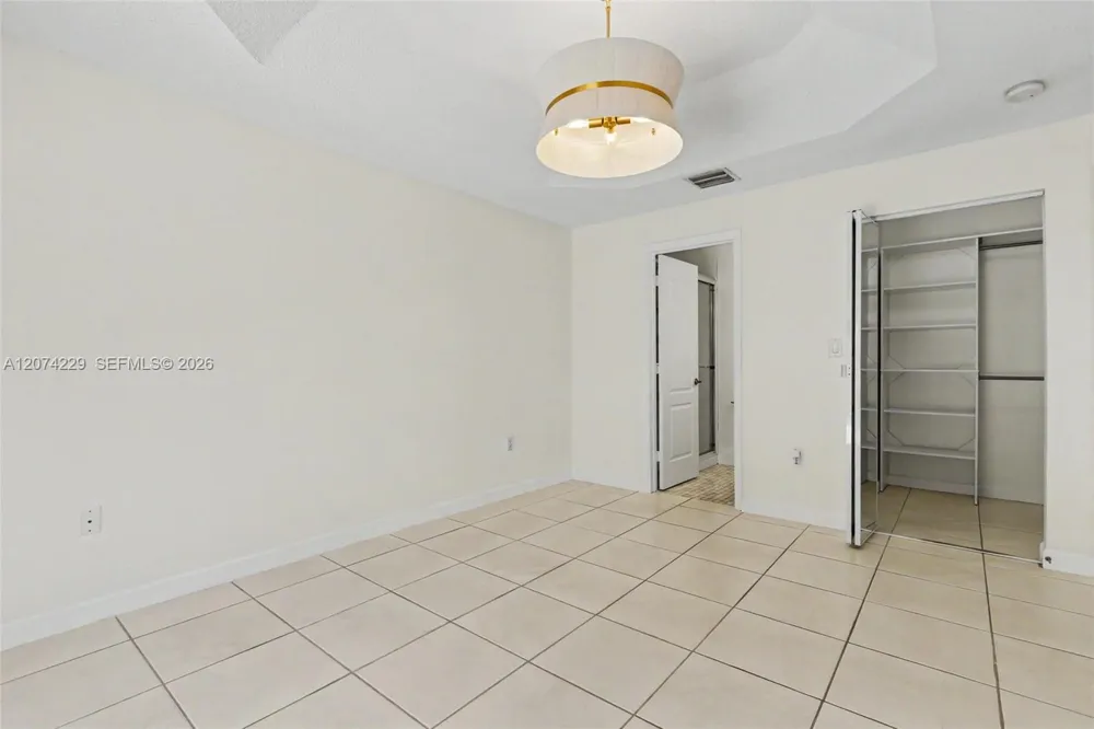 5118 NW 115th Ct Doral, FL 33178