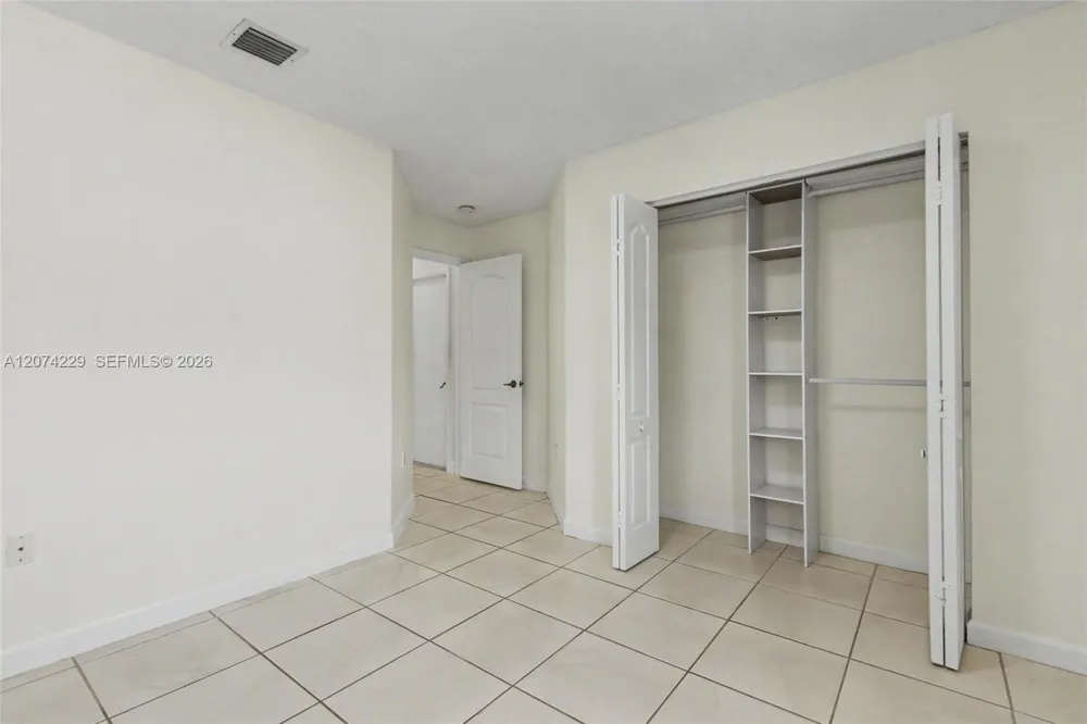 5118 NW 115th Ct Doral, FL 33178