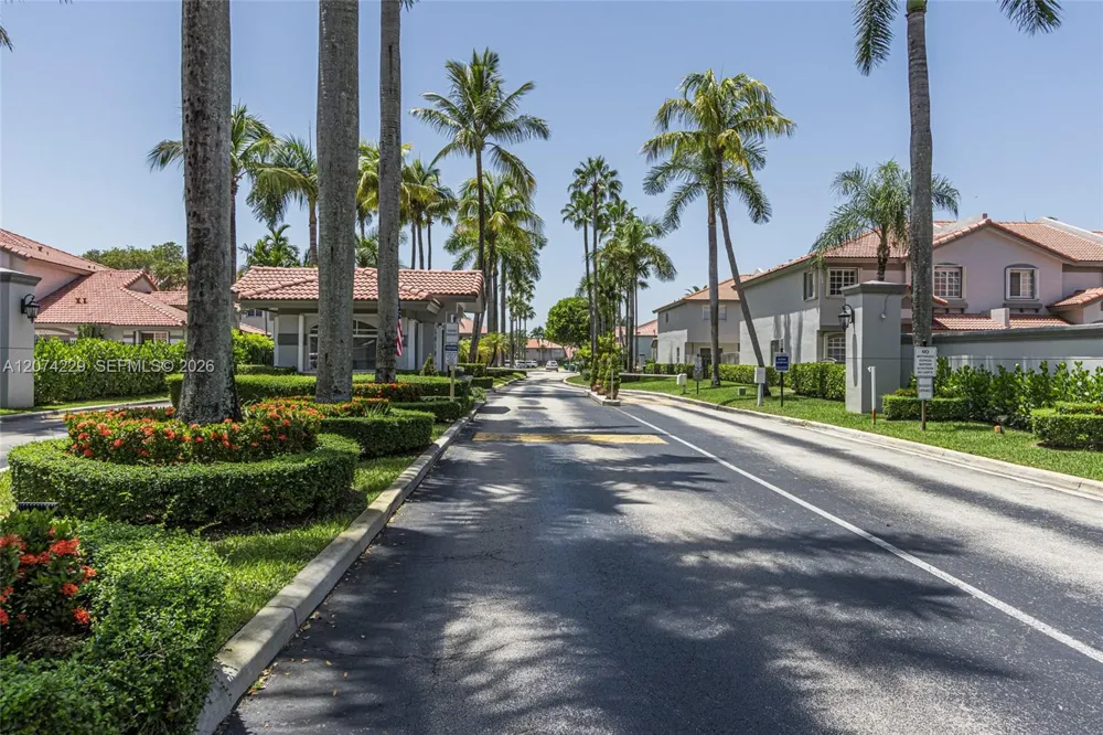 5118 NW 115th Ct Doral, FL 33178