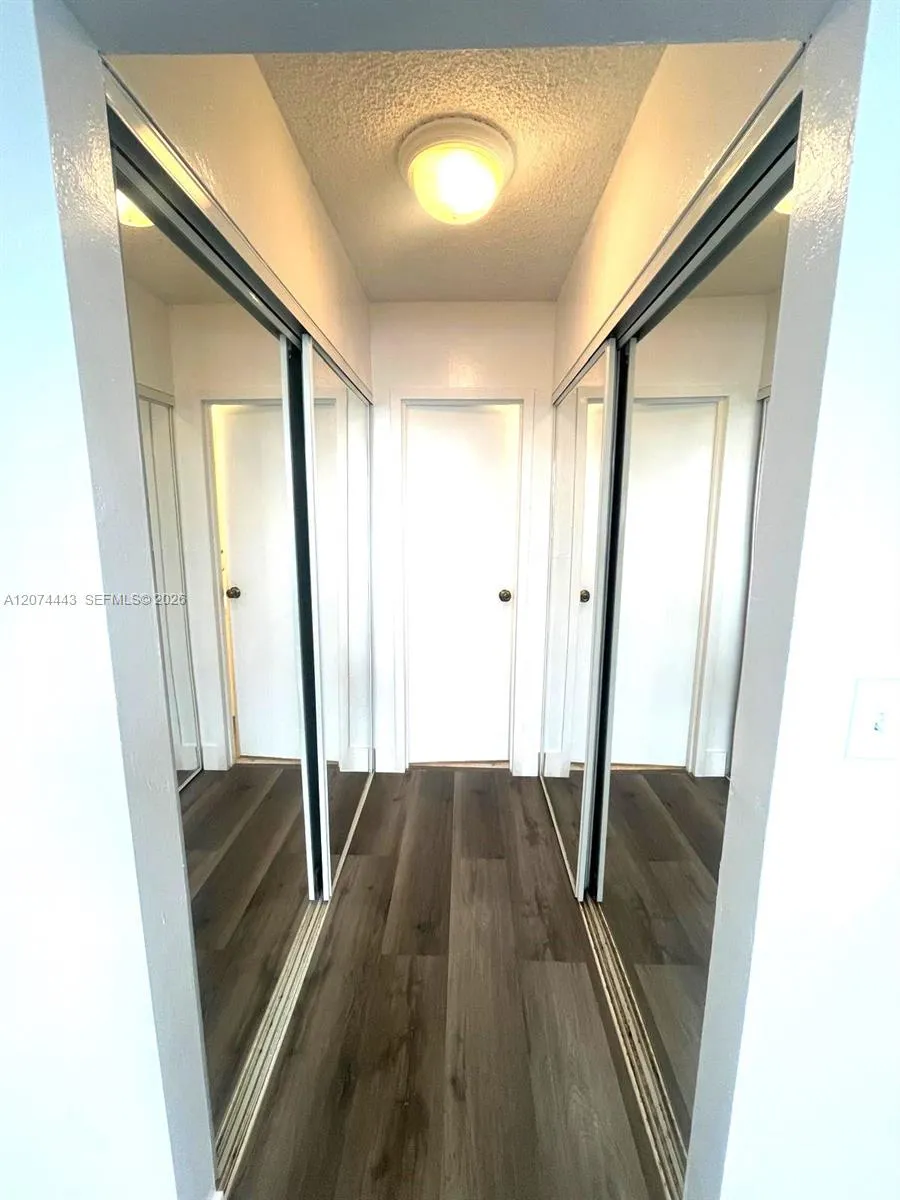 2450 NE 135th St #209 North Miami, FL 33181