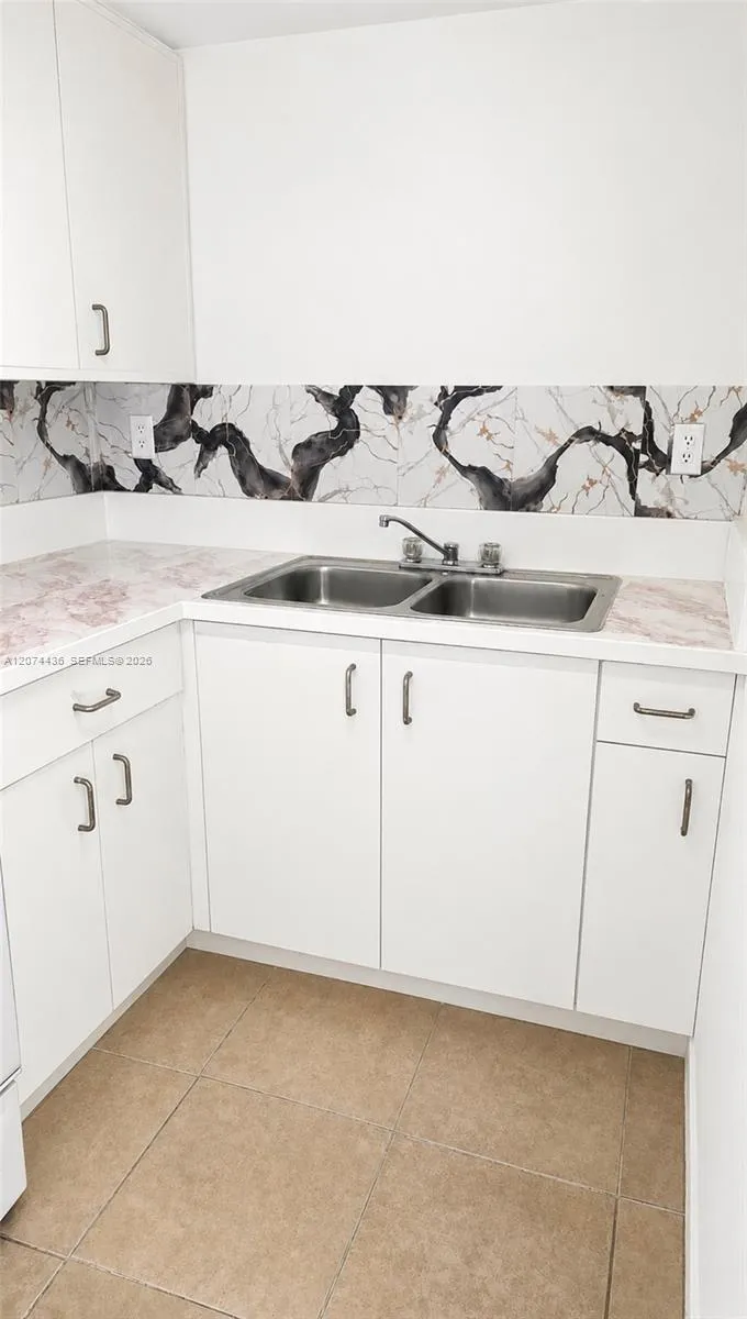 301 NW 84th St #301 Miami, FL 33150